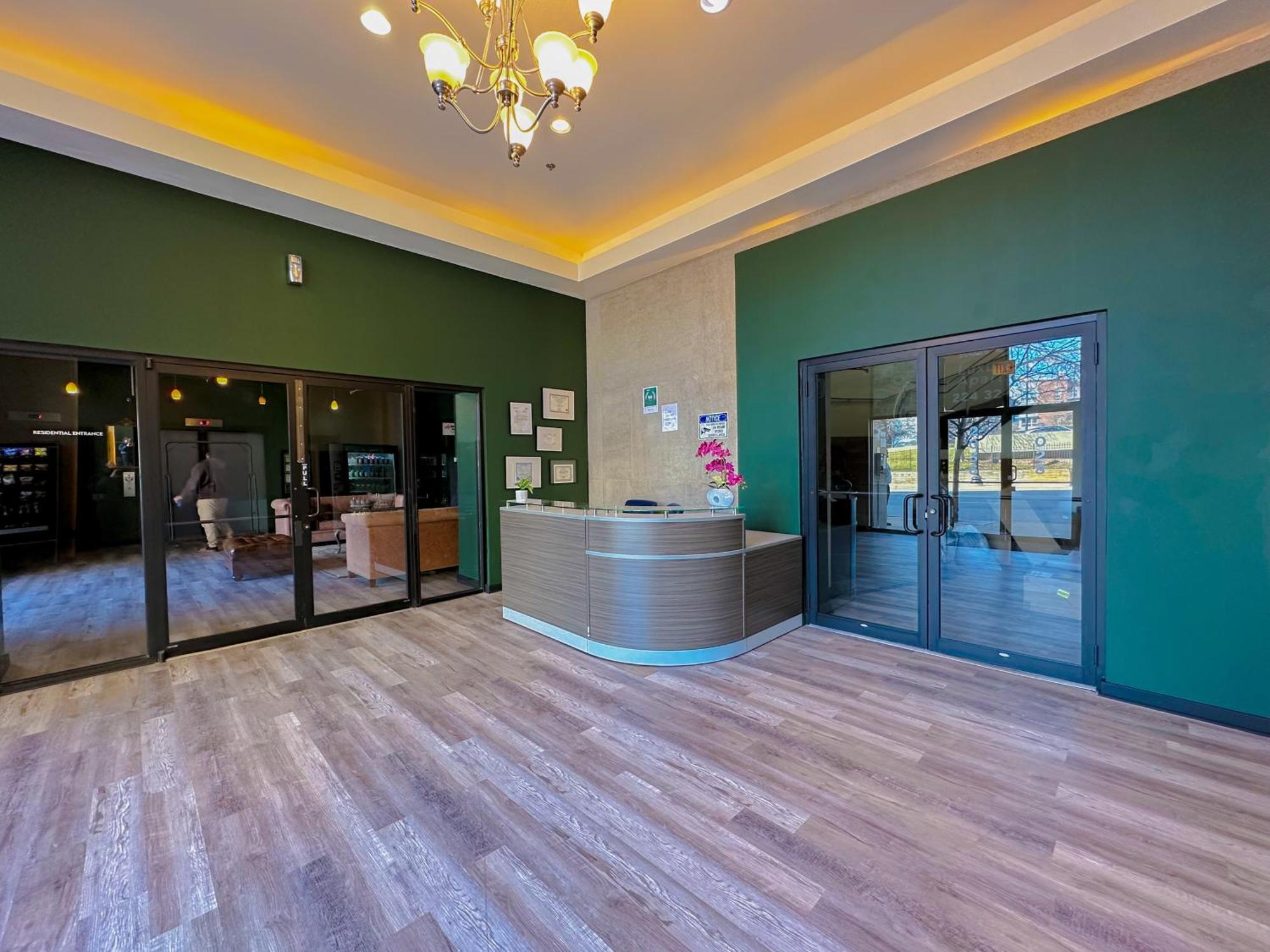 Mccormick Place 3Br Luxury Penthouse Duplex With Personal Rooftop And Optional Parking For 8 Guests In Chicago South Loop Kültér fotó