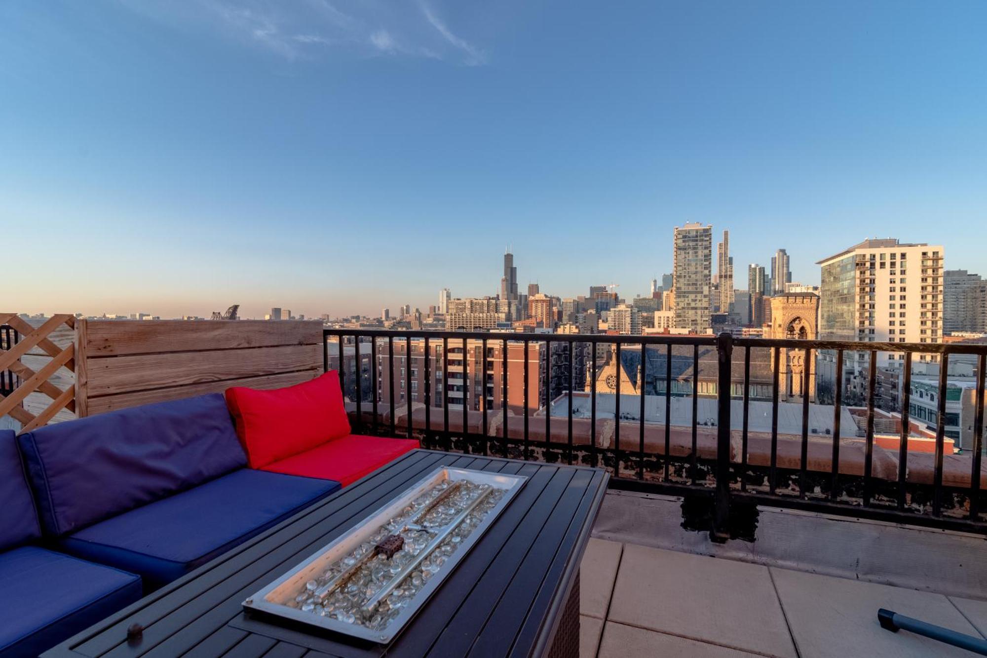 Mccormick Place 3Br Luxury Penthouse Duplex With Personal Rooftop And Optional Parking For 8 Guests In Chicago South Loop Kültér fotó
